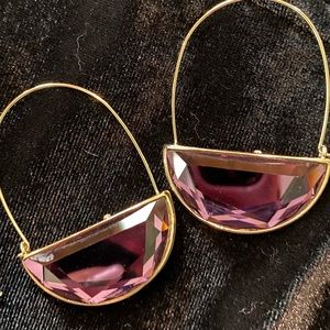 Gorgeous pair of earrings in great condition